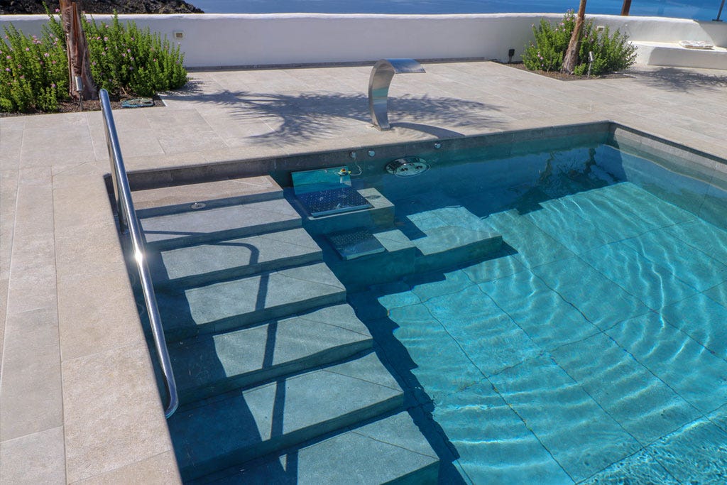 MISTERY GREY ANTI-SLIP 31X62.6X0.9 R.316 1A (M2) Marca ROSA GRES. Modelo: 708471