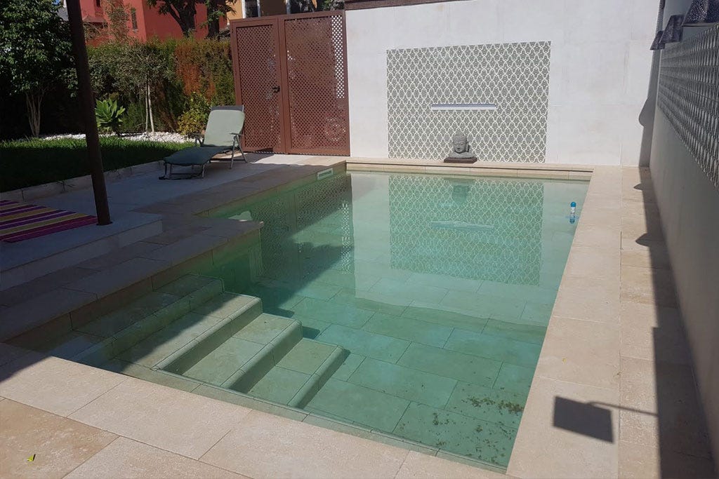MISTERY SAND ANTI-SLIP 31X62.6X0.9 R.316 1A (M2) Marca ROSA GRES. Modelo: 708461