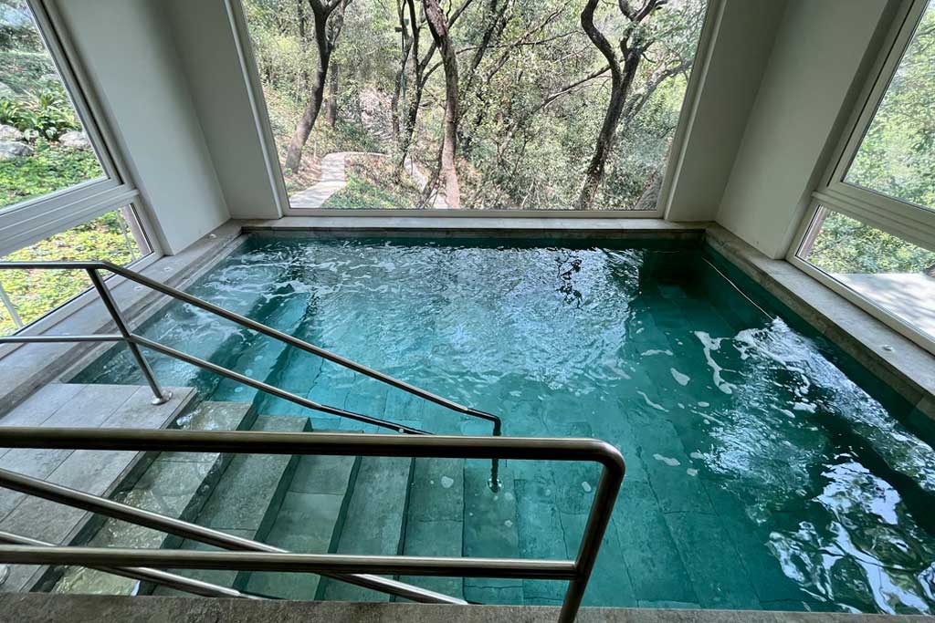 MISTERY BLUE STONE ANTI-SLIP 31X62.6X0.9 R.316 1A (M2) Marca ROSA GRES. Modelo: 708481