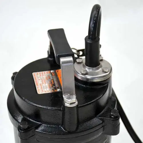 Bomba sumergible para aguas residuales 1 HP 220 V trifásico Marca EVANS. Modelo: SV2ME0100G