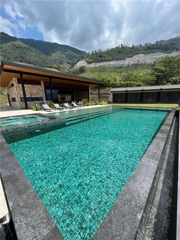 MOSAICO EZARRI ZEN BALI STONE 50, (CAJA DE 1.45 M2) Marca EZARRI. Modelo: 752626-5